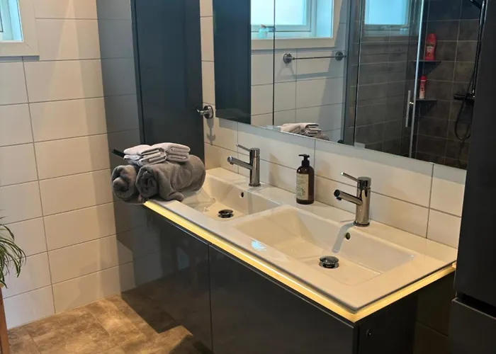 3 Soveroms Leilighet-komfort Og Stil -perfekt For Ferie Og Jobb Appartement