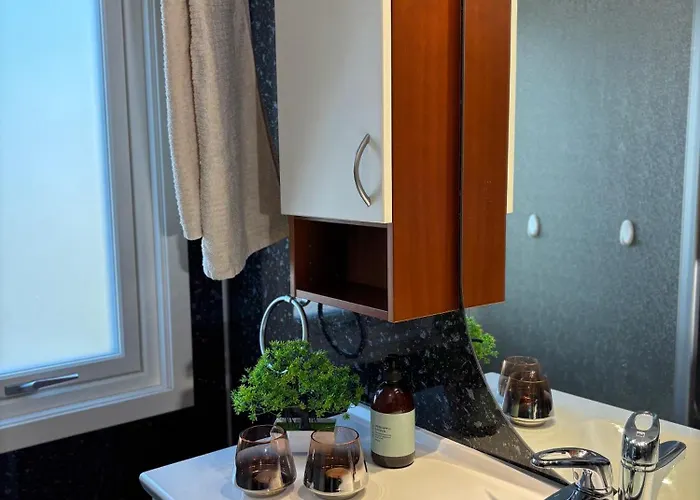 Appartement 3 Soveroms Leilighet-komfort Og Stil -perfekt For Ferie Og Jobb